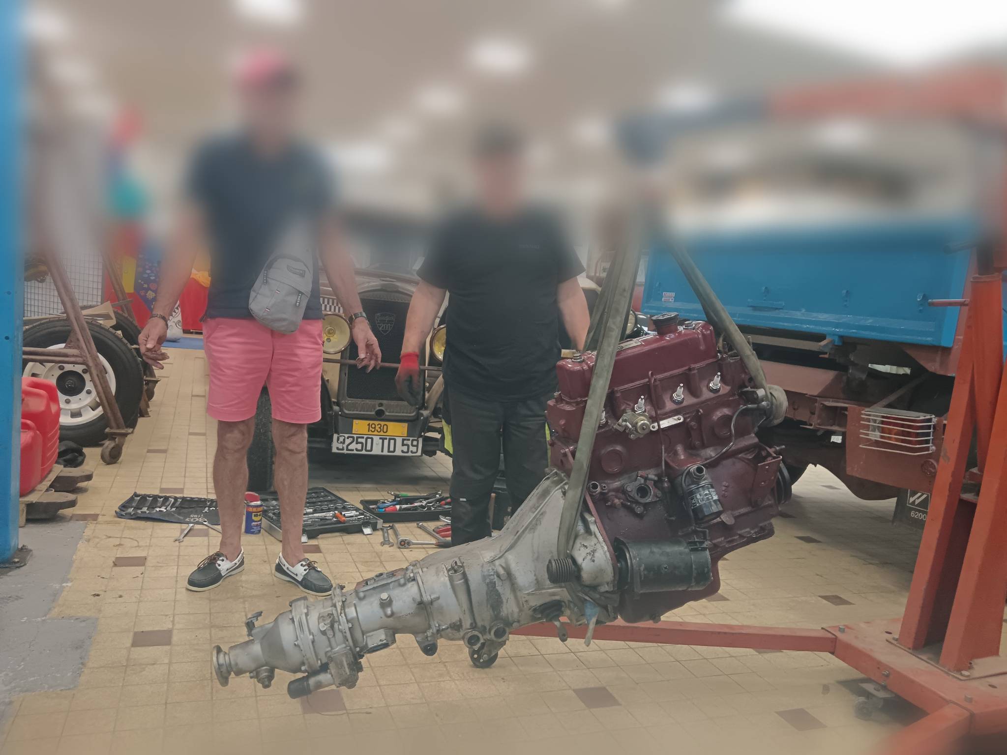 Moteur boîte déposés.