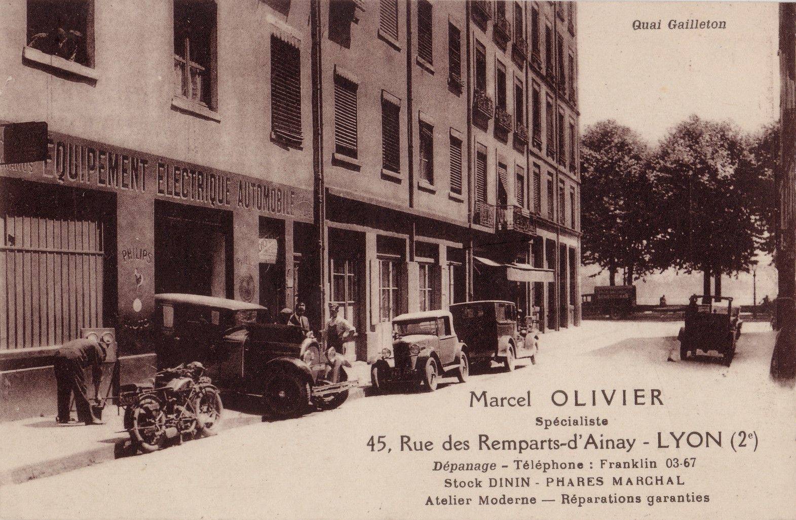Lyon rue des remparts d'Ainay.jpg