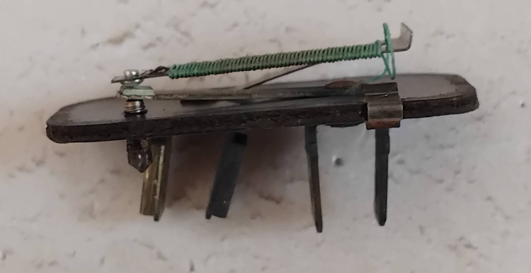 Stabilisateur 10 v .jpg