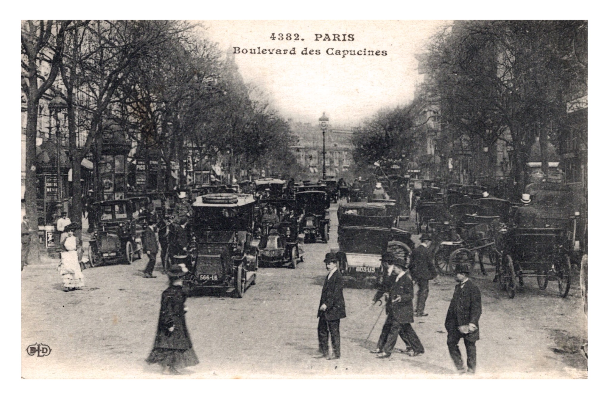 Paris, Boulevard des Capucines (ELD 4382 2).jpg