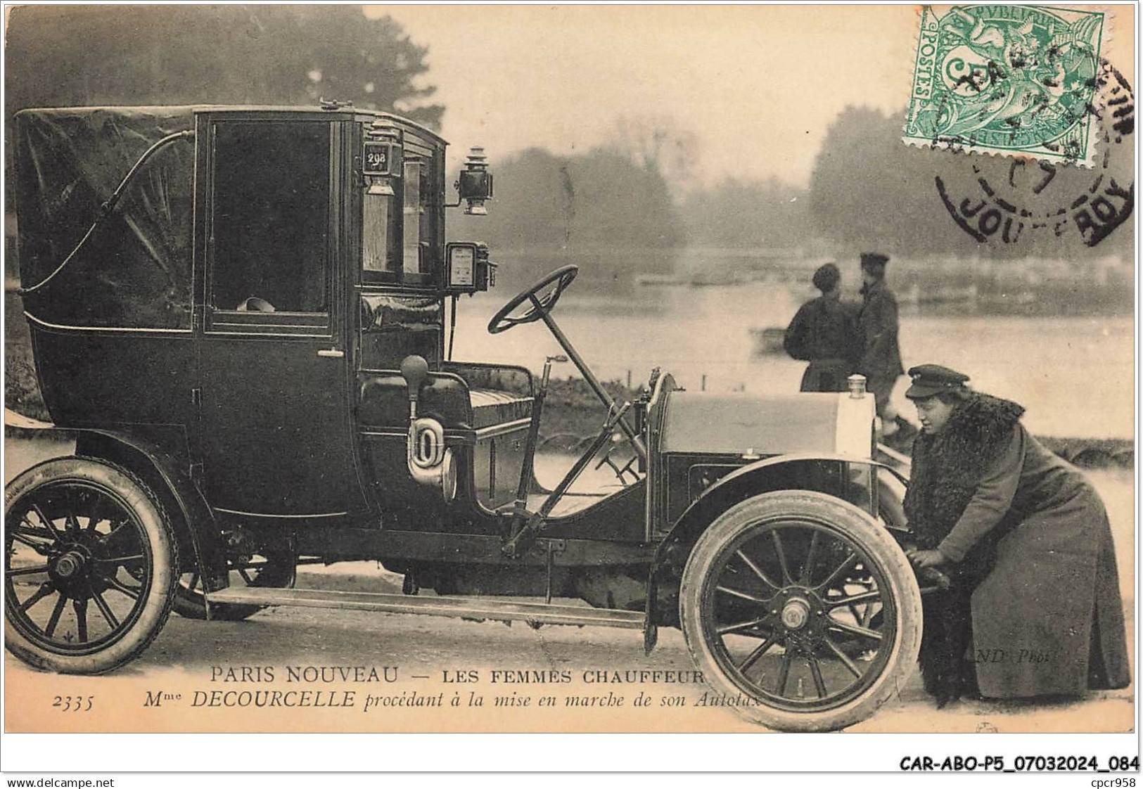 Paris femme chauffeur.jpg