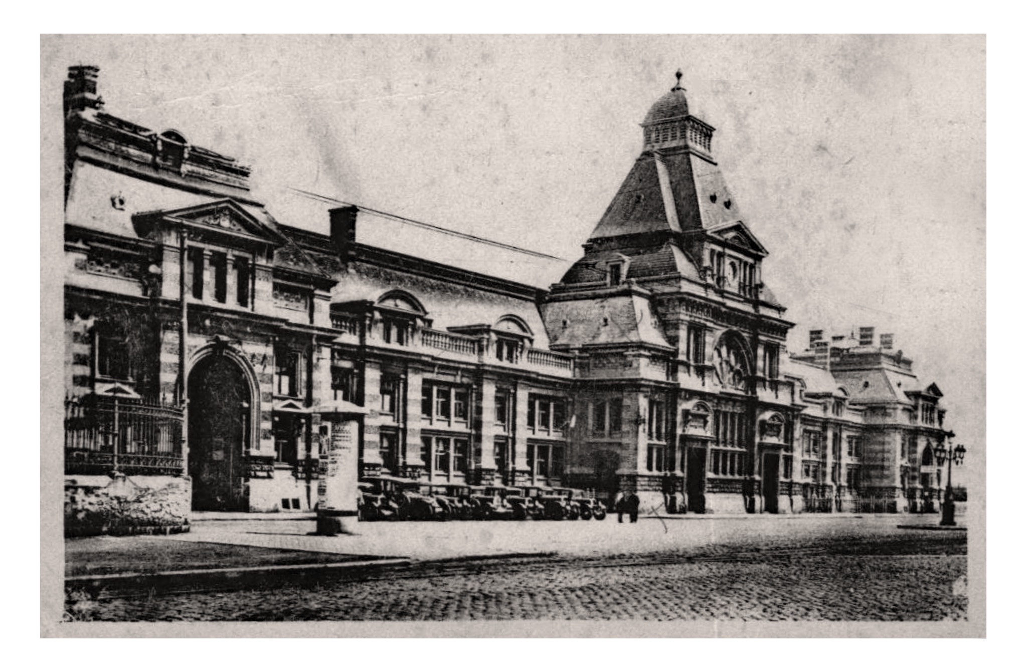 Mons (B) la Gare.jpg