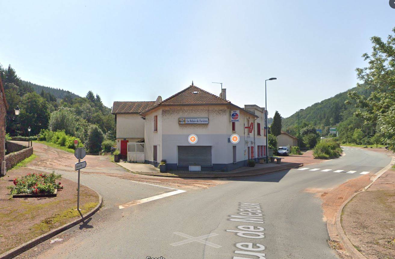 hopital sur rhins01.JPG