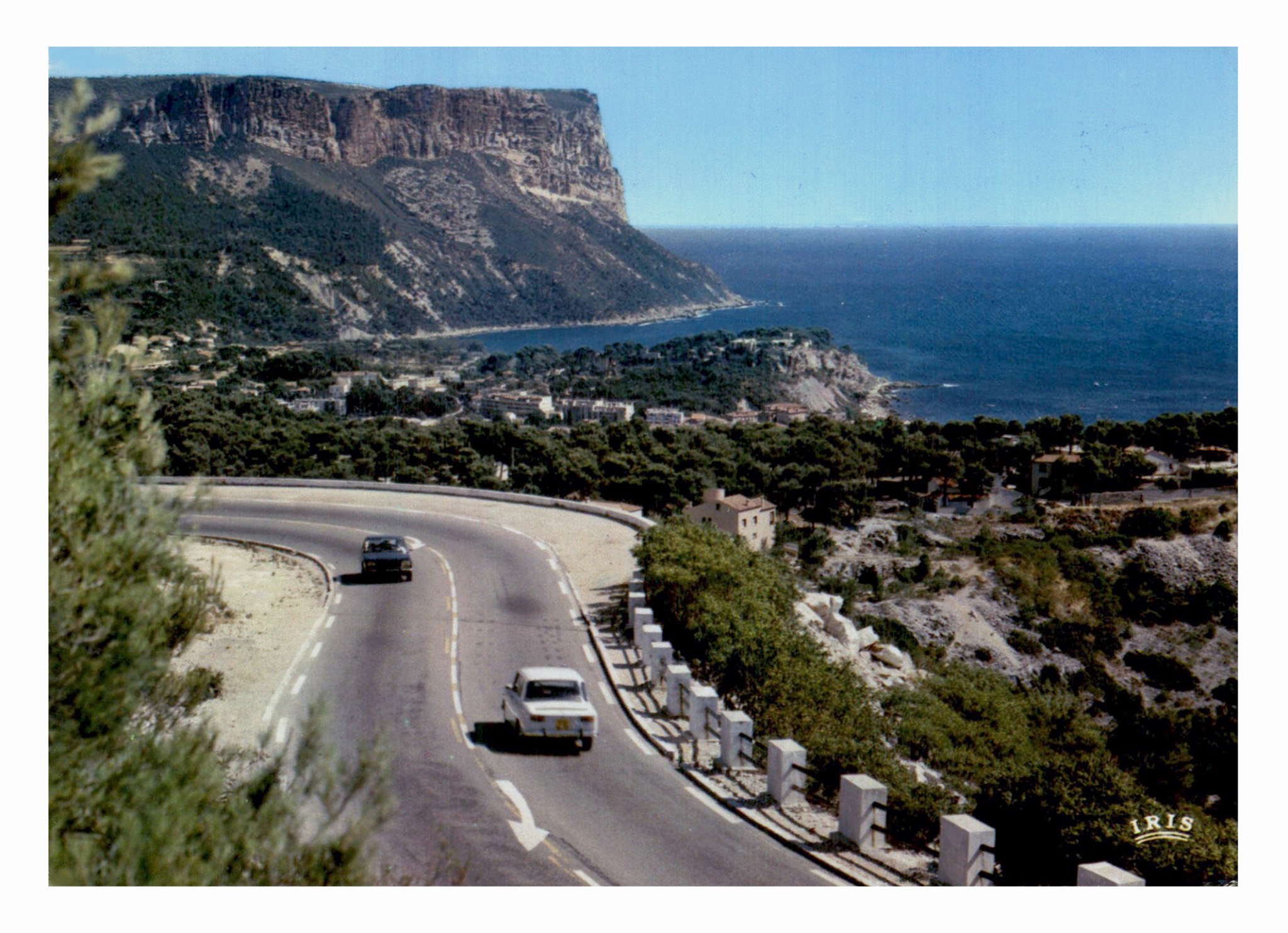 Cap Canaille, Bouches du Rhône, route de la Gineste (IRIS 25).jpg