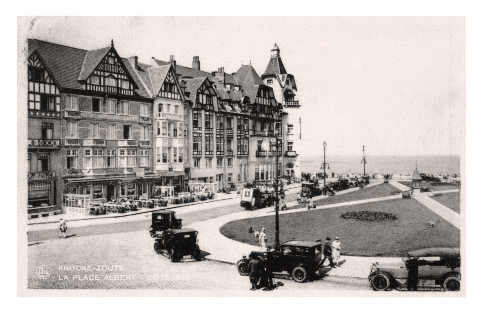 Knokke le Zoute (B) la Place Albert Ier (Nels 7).jpg
