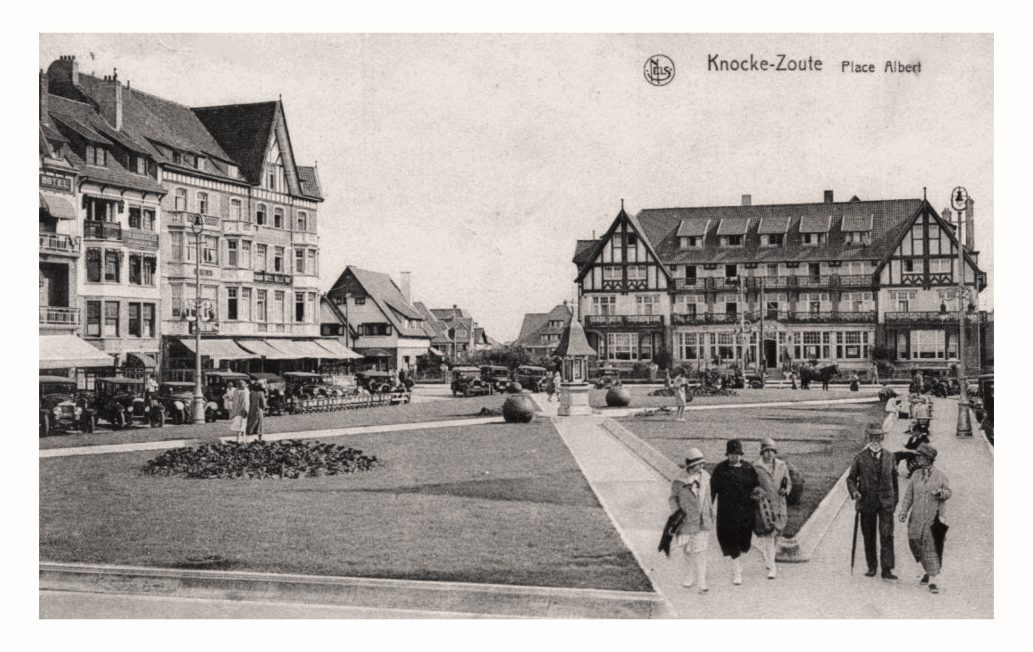 Knocke le Zoute (B) Place Albert (Nels 20).jpg