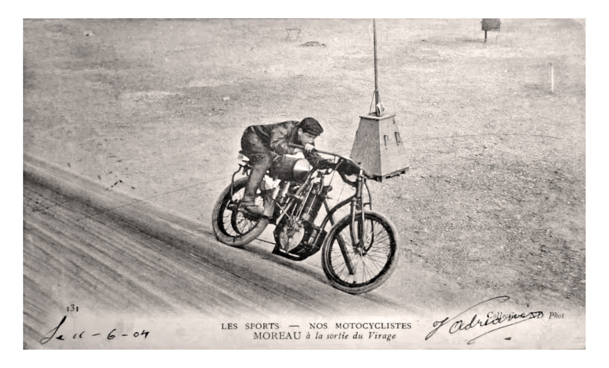Les Sports, motocyclistes, Moreau (1900).jpg