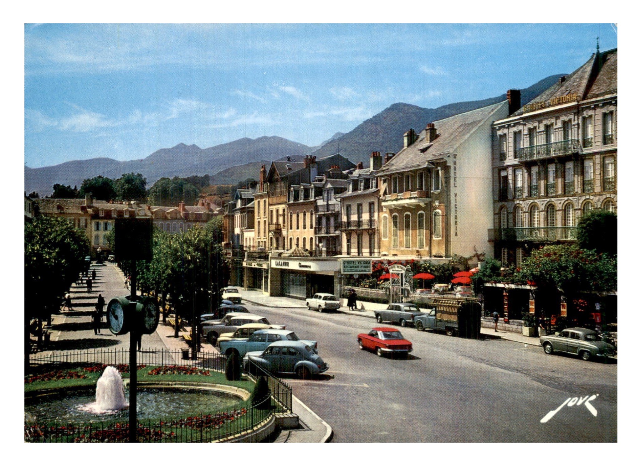 Bagnères de Bigorre Hautes Pyrénées, Allées des Coustous (Jove 3 221).jpg