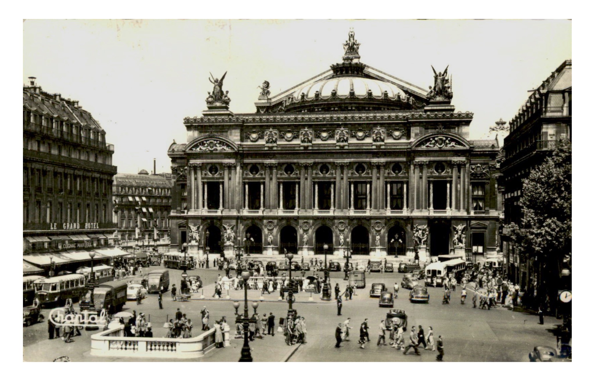 Paris, Place de l'Opéra (Chantal 30).jpg