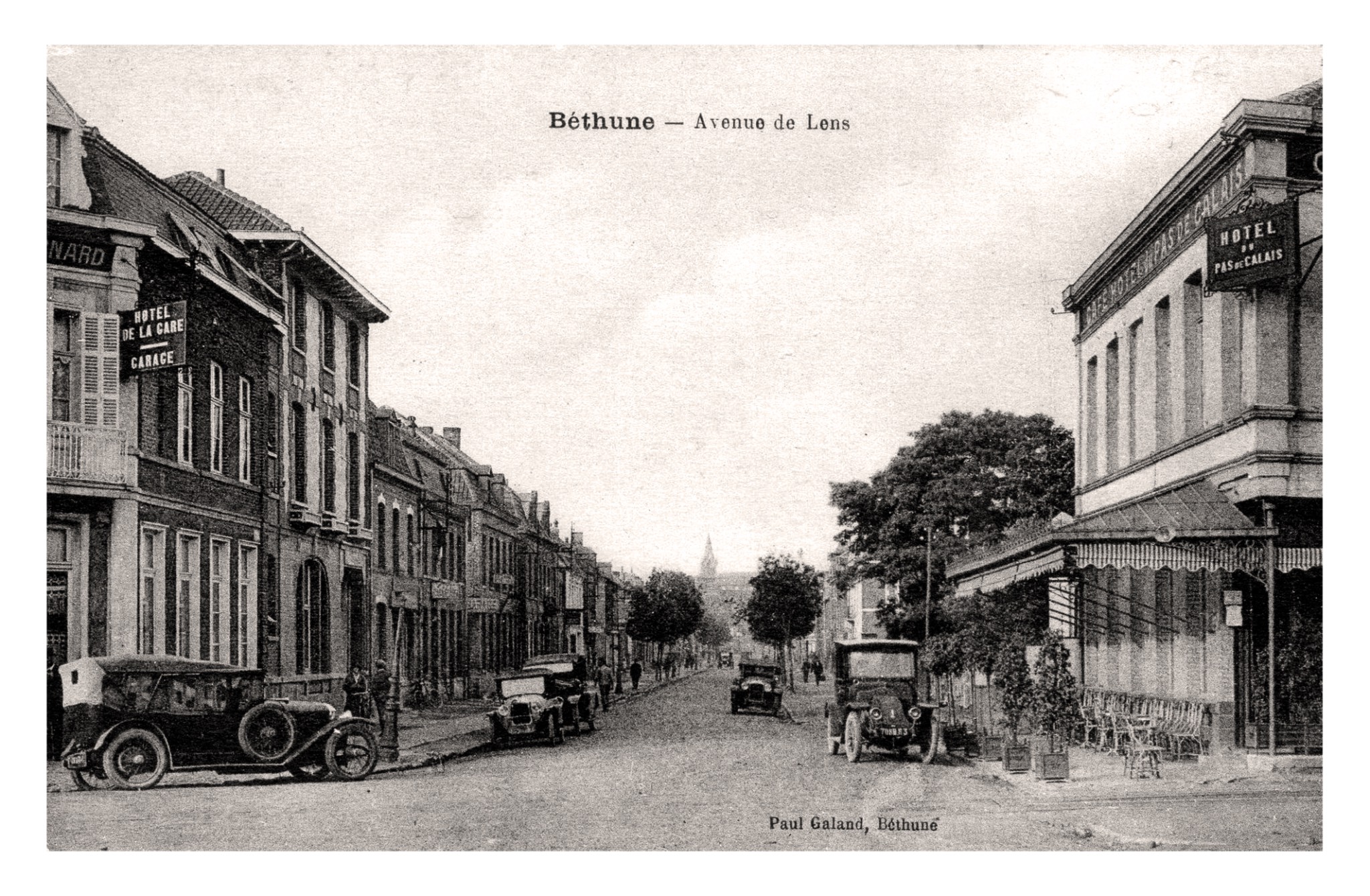 Béthune, Nord, Avenue de Lens.jpg