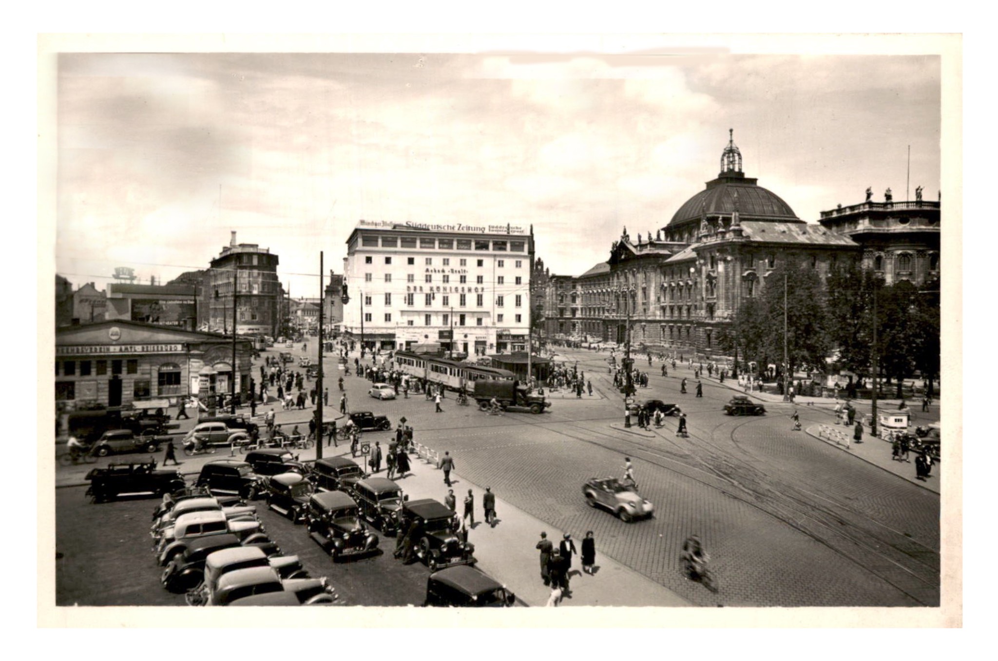 Munich, Bavière (D) Karlsplatz.jpg