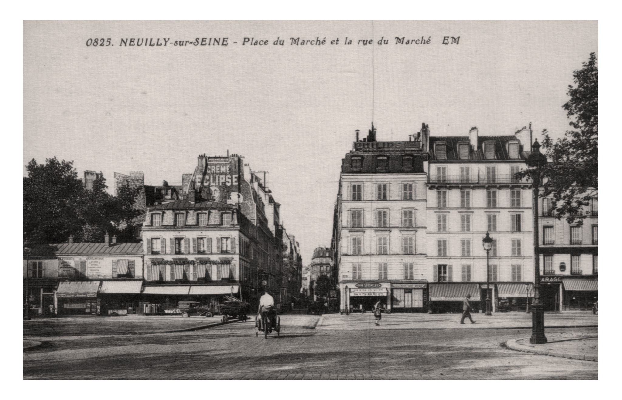 Neuilly sur Seine, Place du marché (EM 0825).jpg