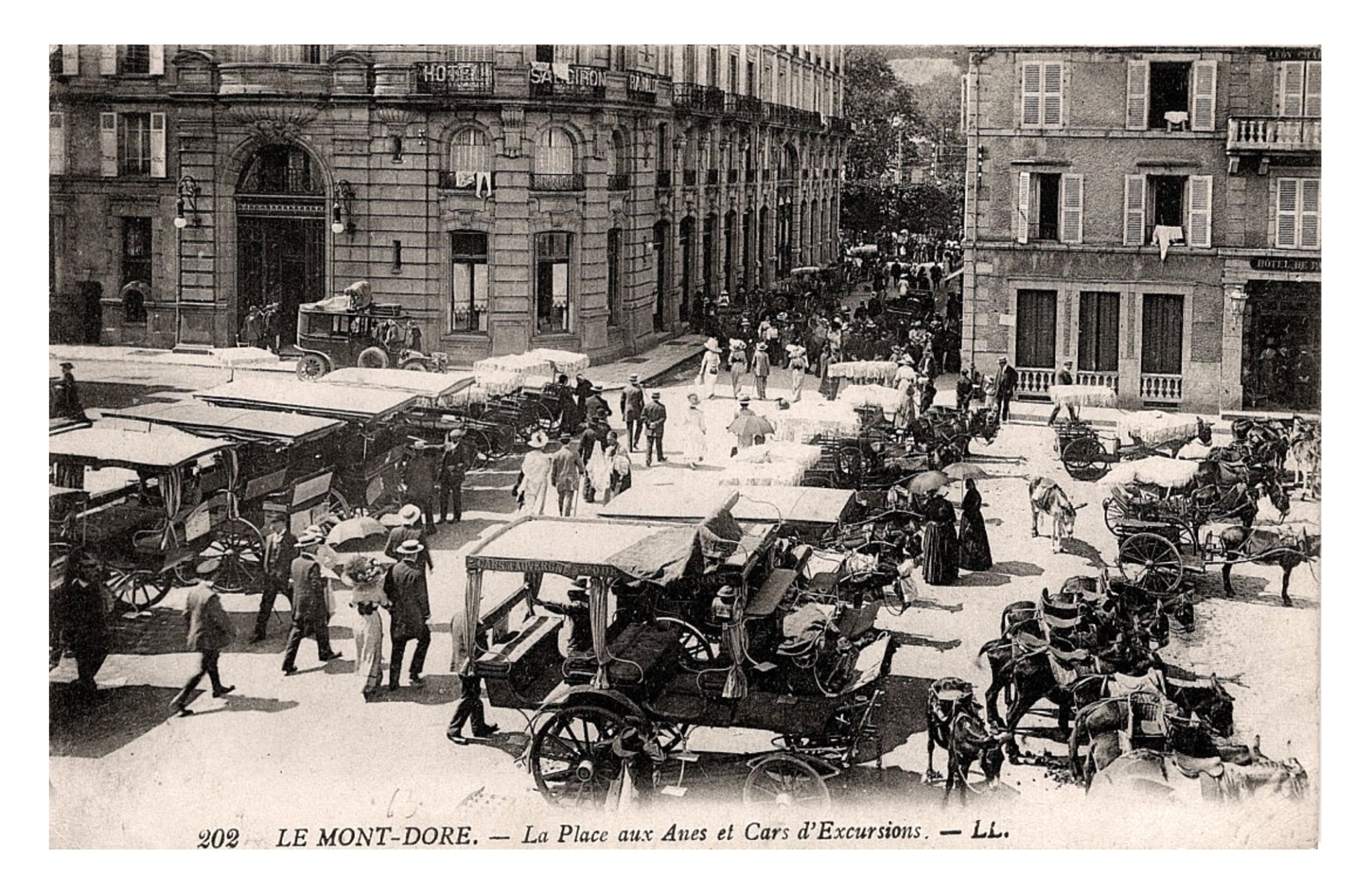 Le Mont Doré (LL 202).jpg