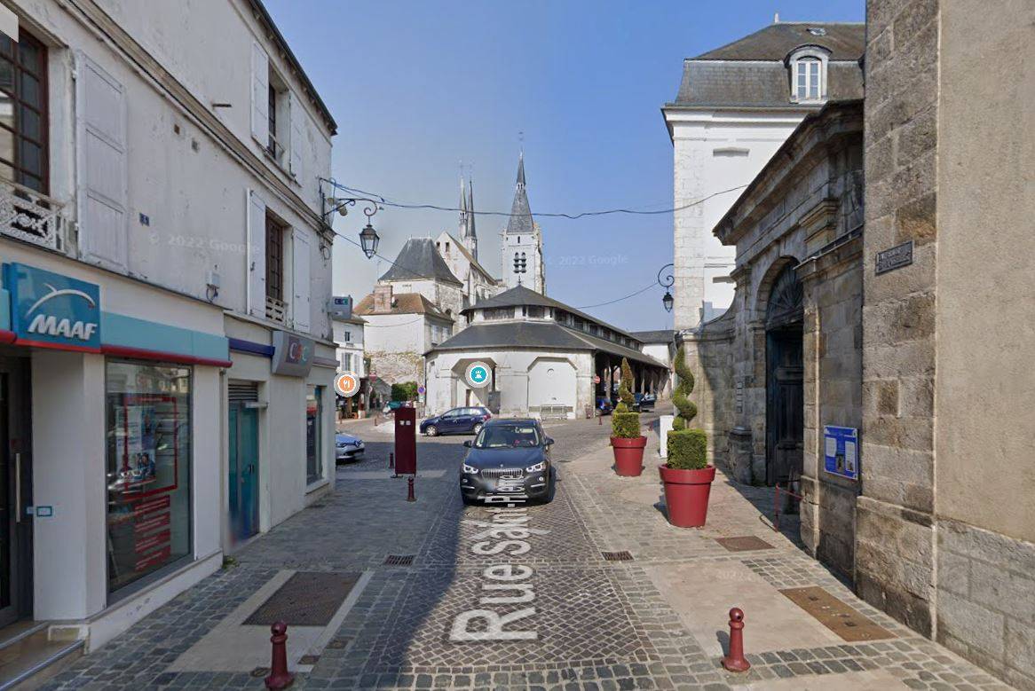 dourdan01.JPG