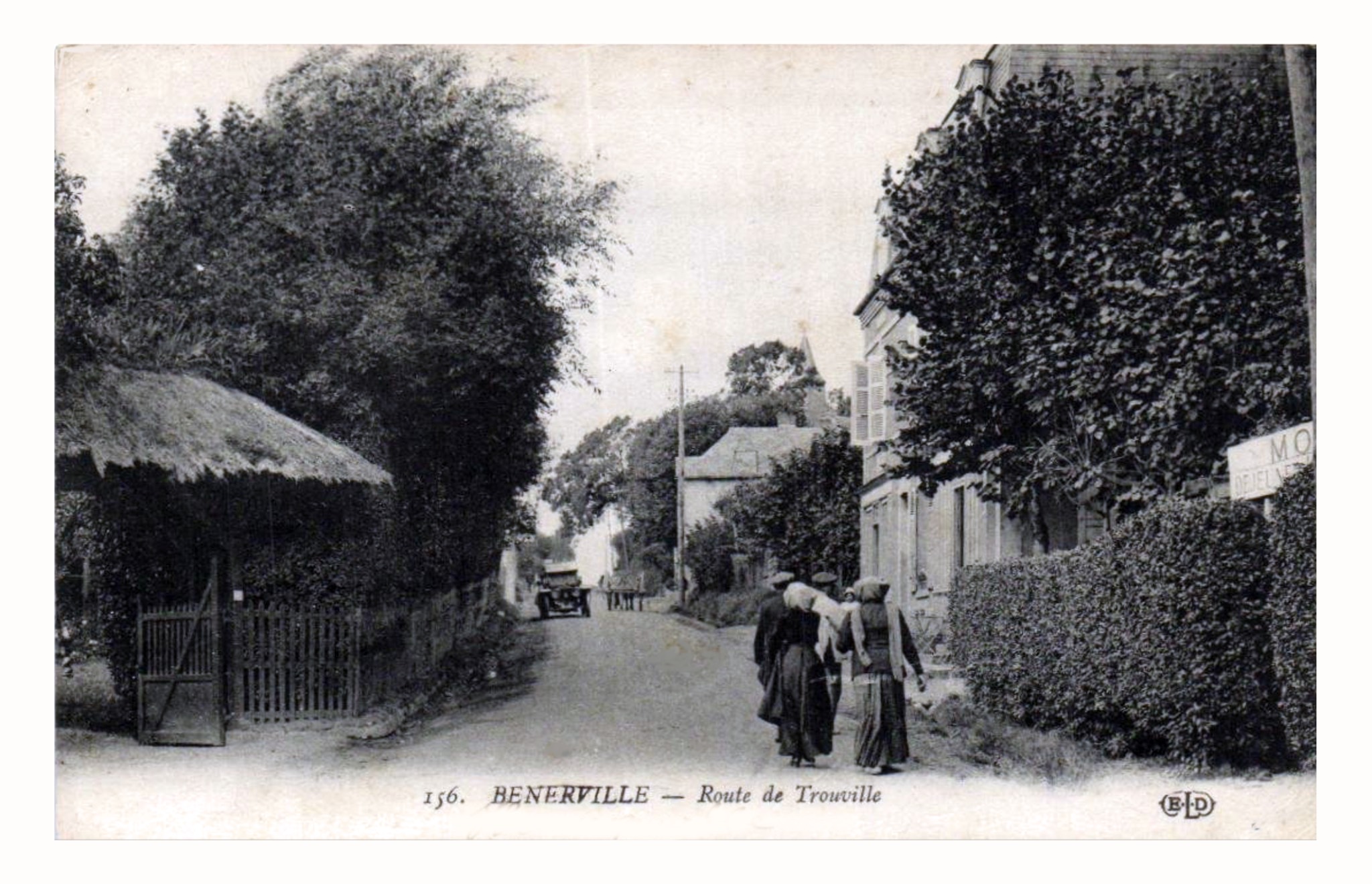 Benerville, route de Trouville (ELD 156).jpg