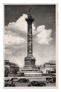Paris_Place_de_la_Bastille_colonne_de_juillet2C_Guy2C_1952.jpg